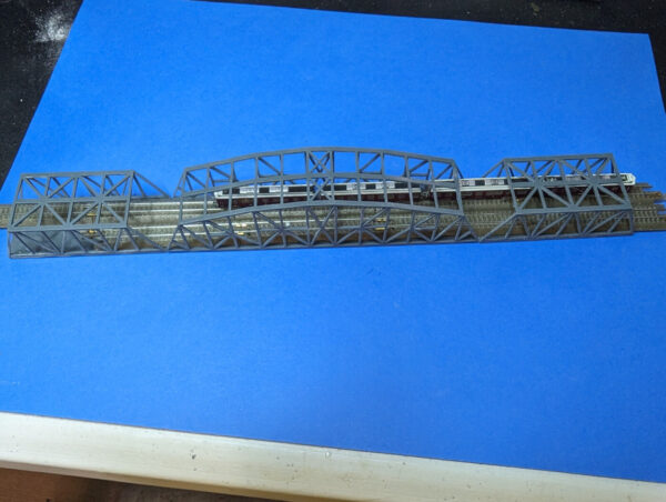 T-Gauge Double Track Long Truss Bridge set 280mm Long - Image 2