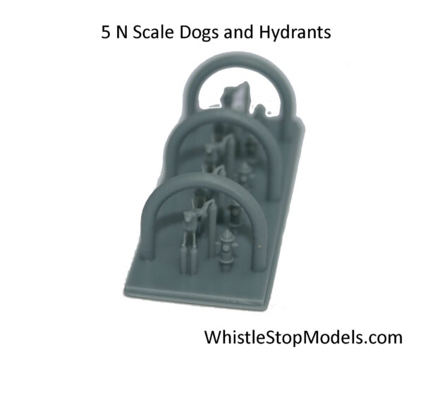 N Scale Dog peeing on Hydrant set of 5 - Image 4