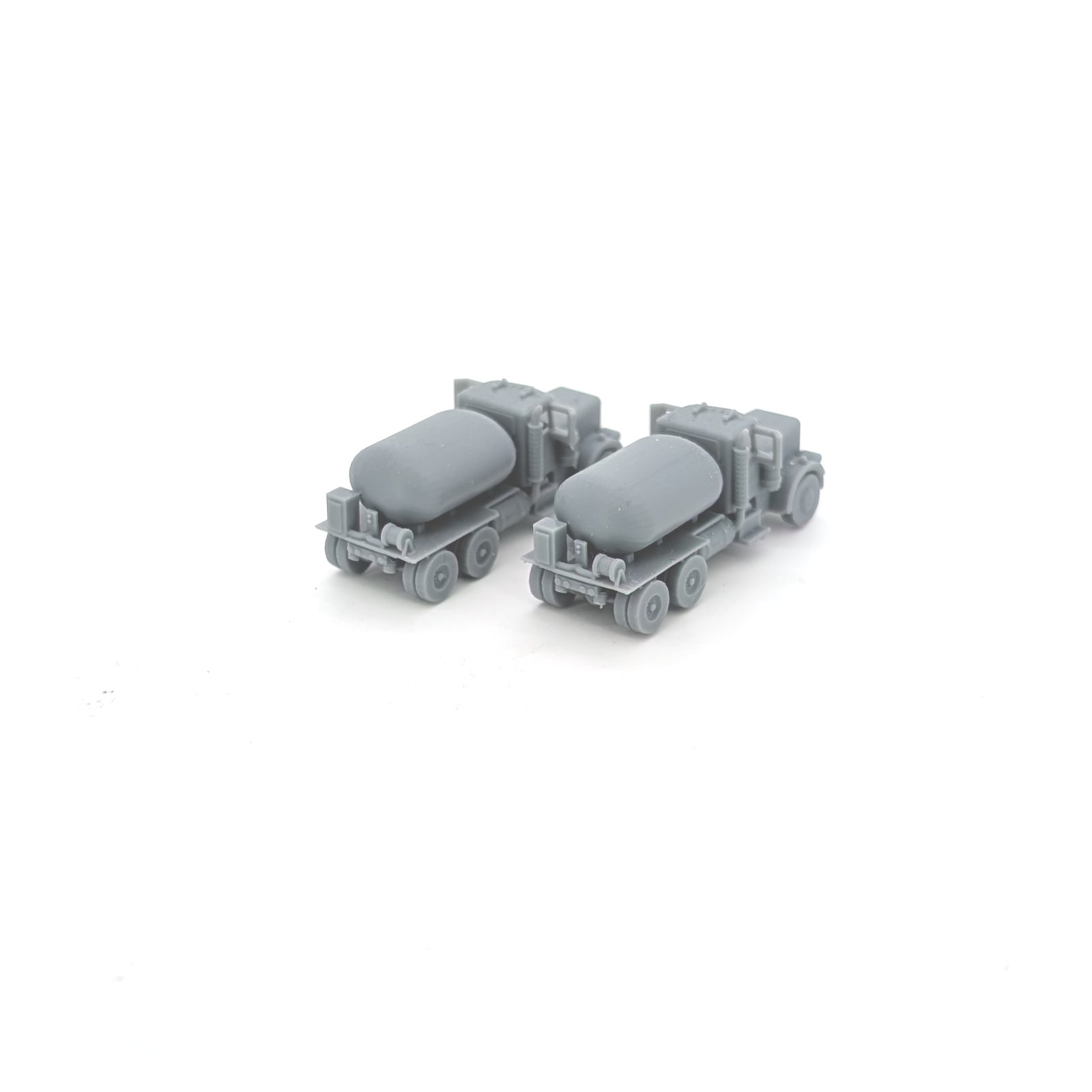 N-Scale Propane Truck Set of 2 - Image 3